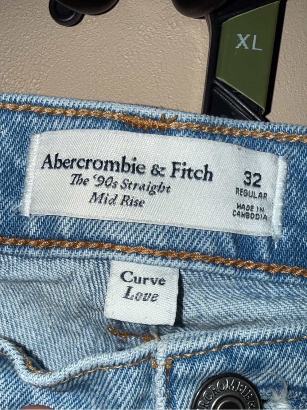 Abercrombie & Fitch Light Blue Mid-Rise Straight Jeans - Picture 2 of 6